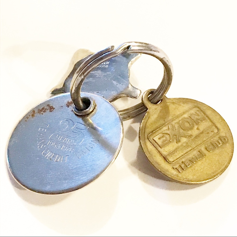 Vintage Exxon Travel Club Key Ring